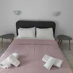 Gorgona Apartments & Studios